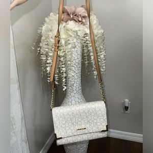 Calvin Klein Crossbody purse